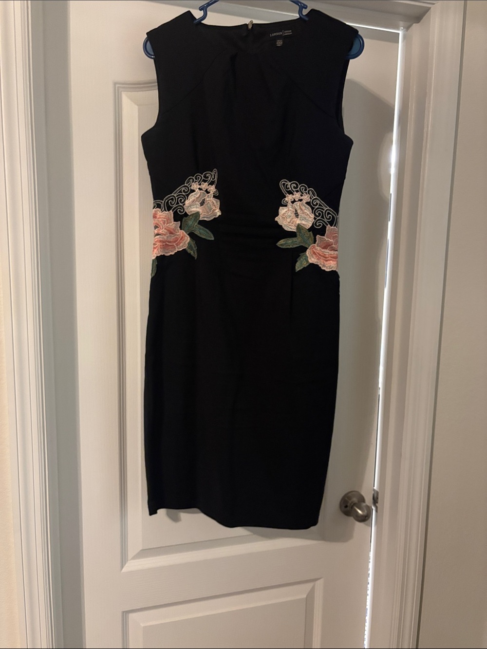 Elegant Black Sheath Dress with Floral Embroidery